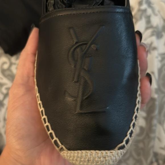 SAINT LAURENT 36 - Picture 3 of 9